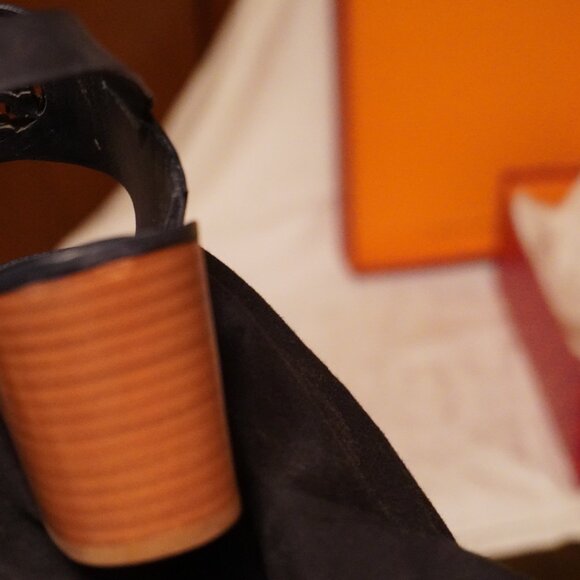 Navy blue Tory Burch wedge shoe - Picture 5 of 5